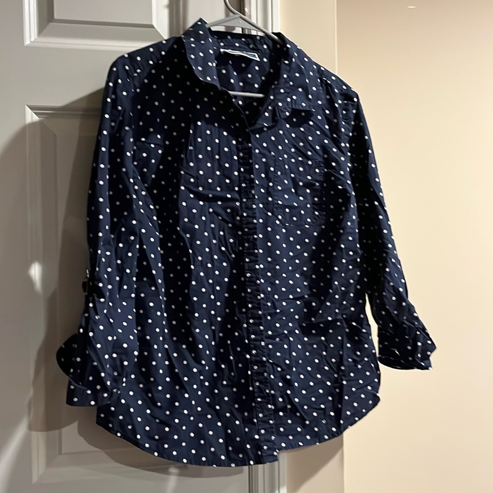 Woman’s blouse navy and white